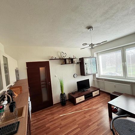 Apartmán 2 Izbovy - Blizko Centra Martin Exteriér fotografie